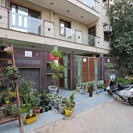 Oyo 10008 Hotel Golden Tree Дели Экстерьер фото